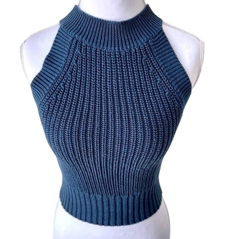 Knit‎ Crop Top Navy Ribbed Sz M
